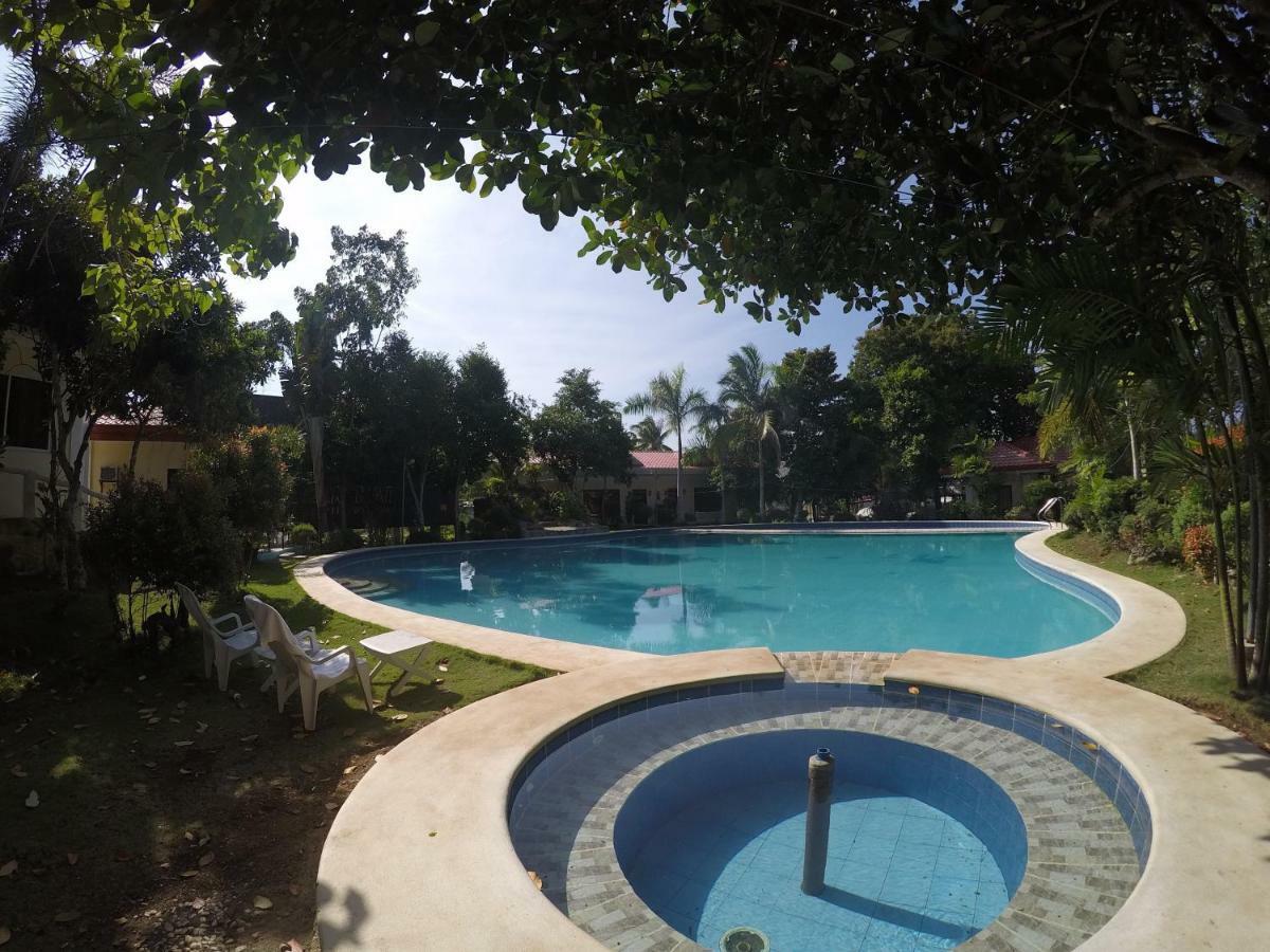 Hotel Reddoorz Premium @ Napaling Point Tangnan Extérieur photo